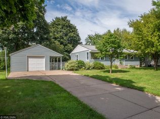 8000 Iris Dr N, Brooklyn Park, MN 55428