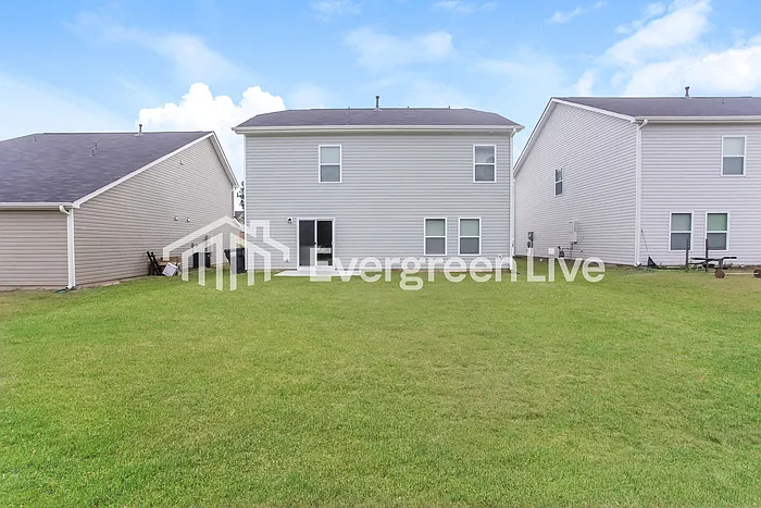 805 Vanguard St — Photo 13