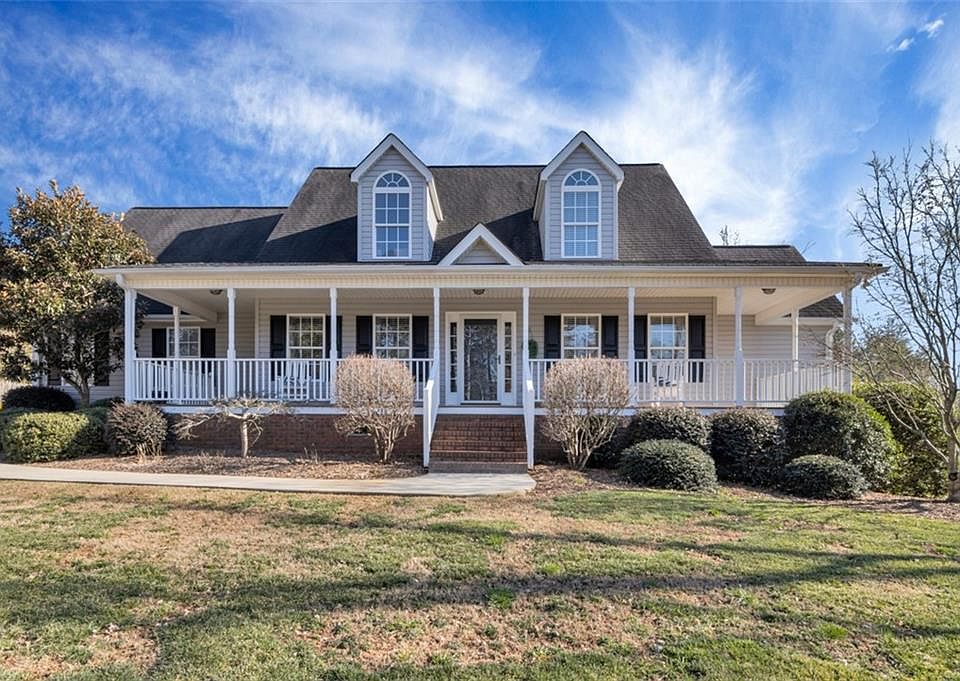 1st image of 253 Breckenridge Dr