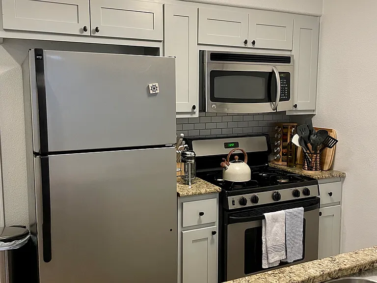 1500 Eastside Dr #114 — Photo 5