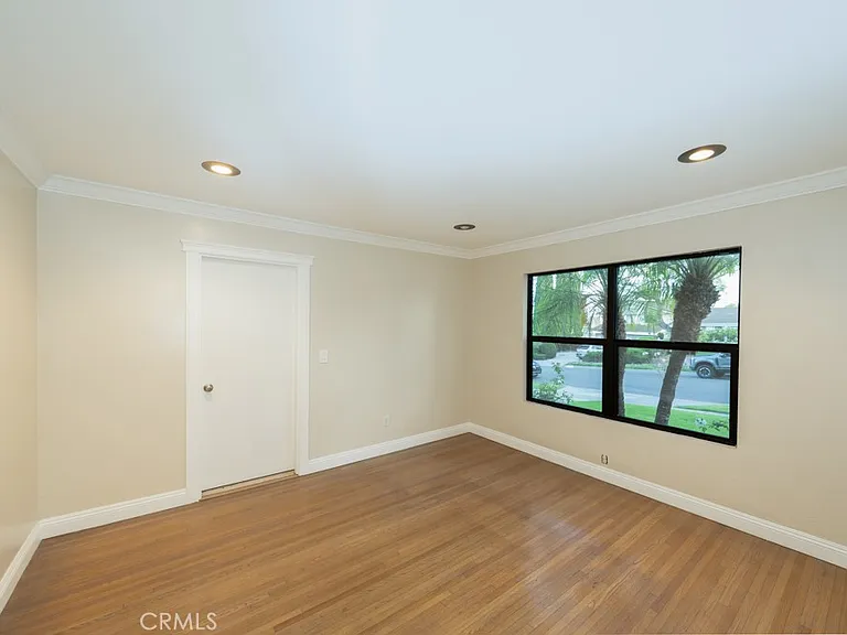 2217 Loma Verde Dr — Photo 8