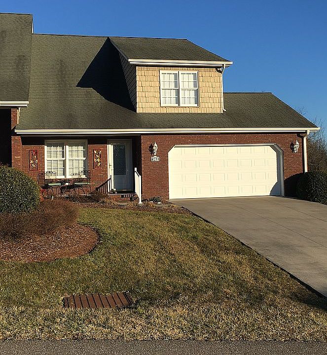 1st image of 143 Saint Andrews Dr