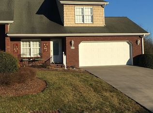 143 Saint Andrews Dr, Bristol, VA 24202