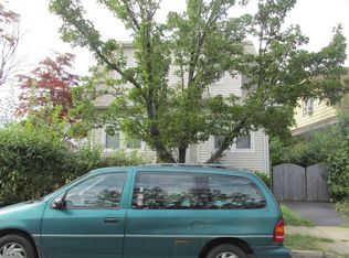 379 Dye Ave, Elmwood Park, NJ 07407