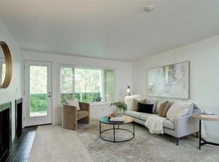 15742 NE 70th Ct #15742, Redmond, WA 98052
