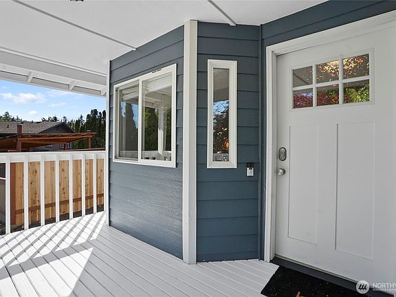 3rd image of 10114 Idaho Avenue