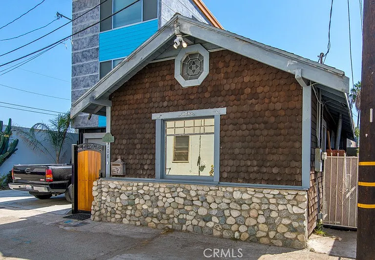708 E Alta Way — Photo 2