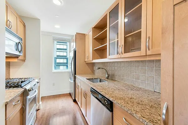 Sold by Level Group | media 4