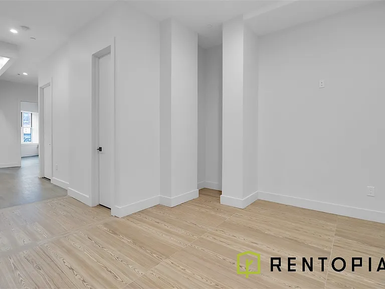 379 S 1st St #3A — Photo 9