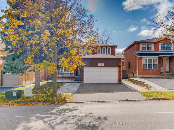 1695 Major Oaks Rd, Pickering, ON L1X 1X2