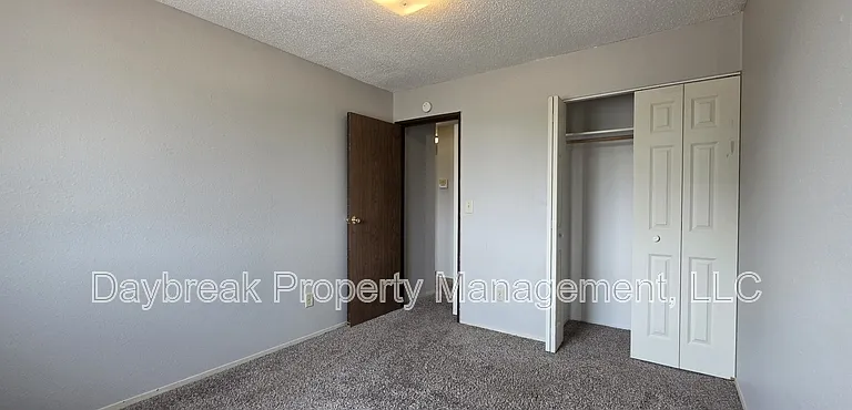 2414 3rd Ave N #17 — Photo 13
