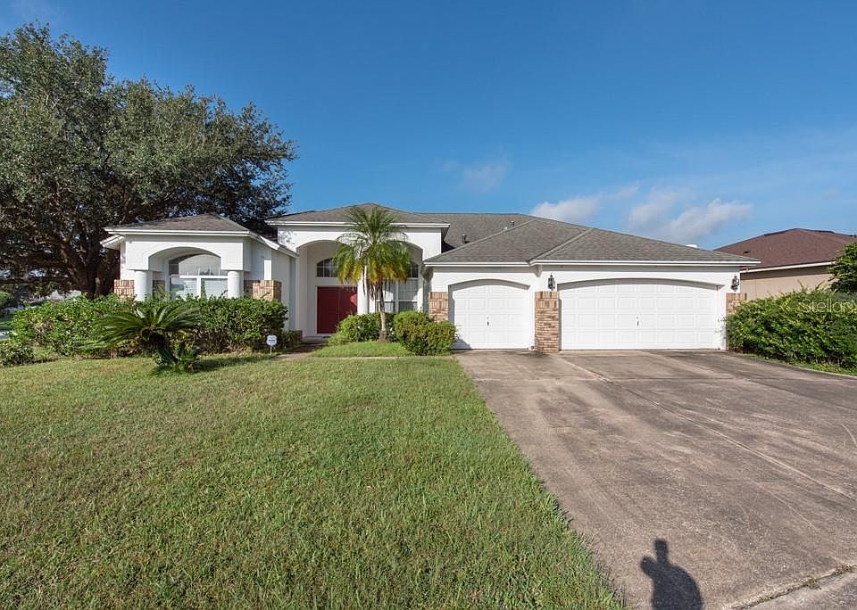 2nd image of 1439 Distant Oaks Dr