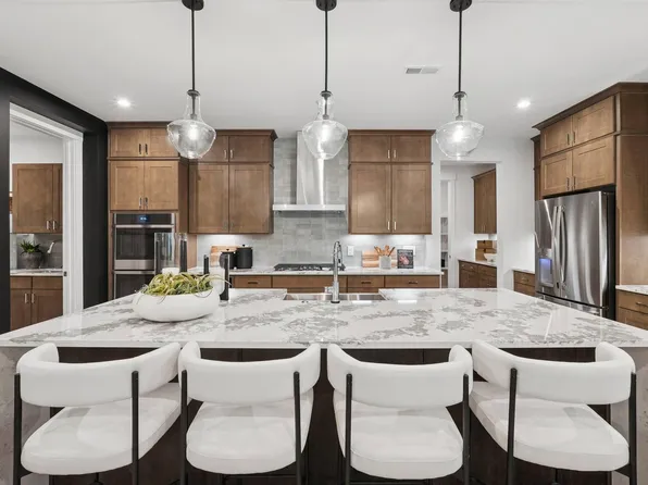 290 Streamside Ter, Fuquay Varina, NC 27526