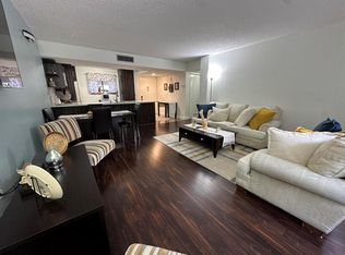 5220 Las Verdes Cir APT 322, Delray Beach, FL 33484