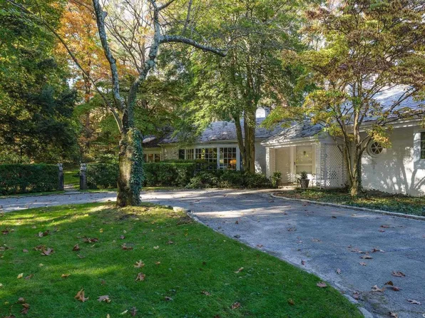 4 Laurel Lane, Locust Valley, NY 11560