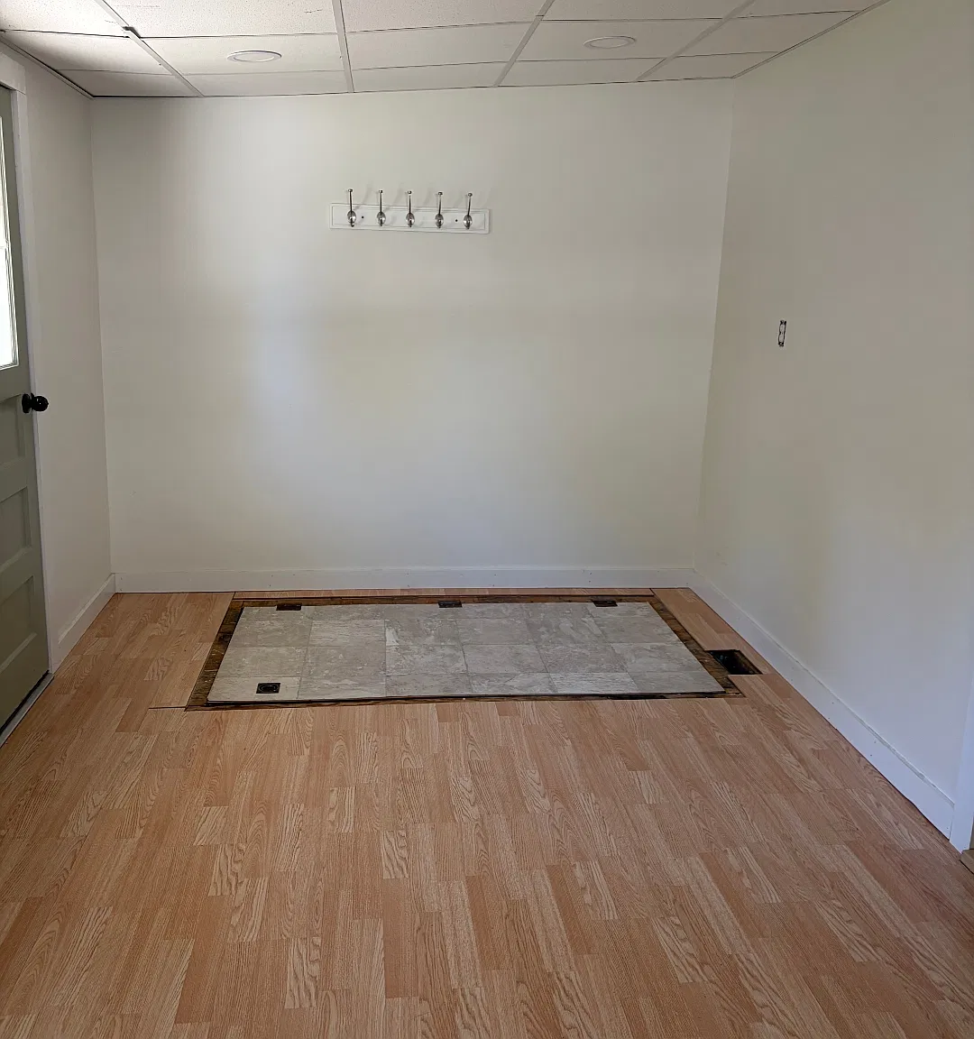 2 bed, 1000 sqft, $1,200 — Photo 2