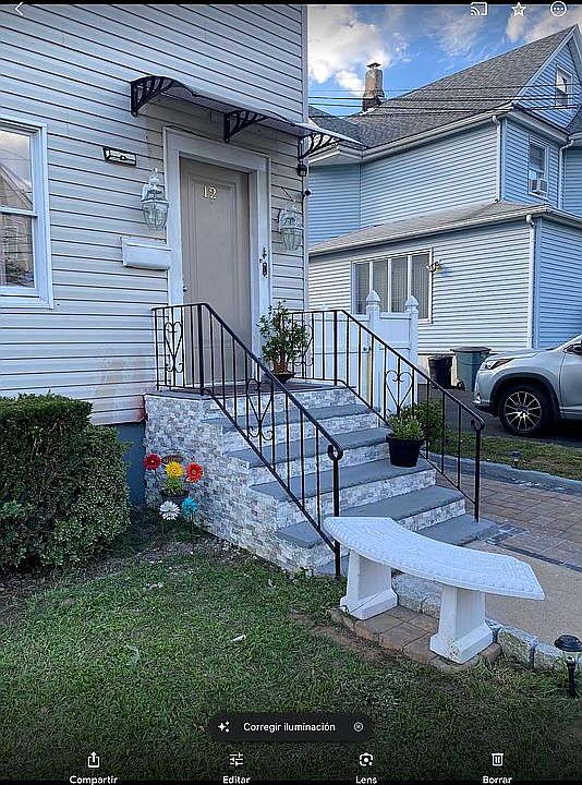 2nd image of 12 Euclid Ave