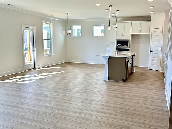 5th image of 876 Rockwell Dr Lot 934