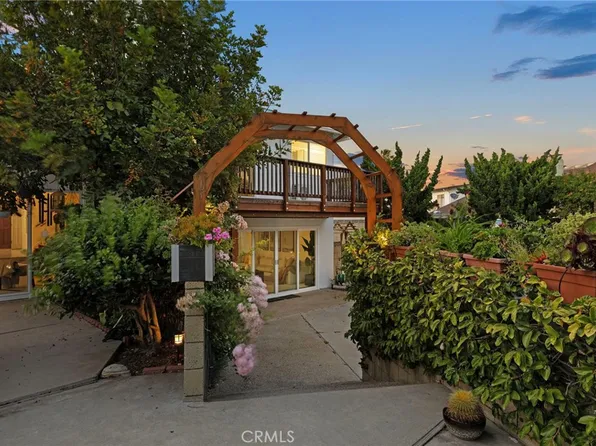 1002 Ashpark Ln, Harbor City, CA 90710