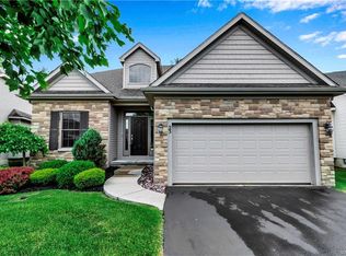 23 Logan Ln, Lancaster, NY 14086