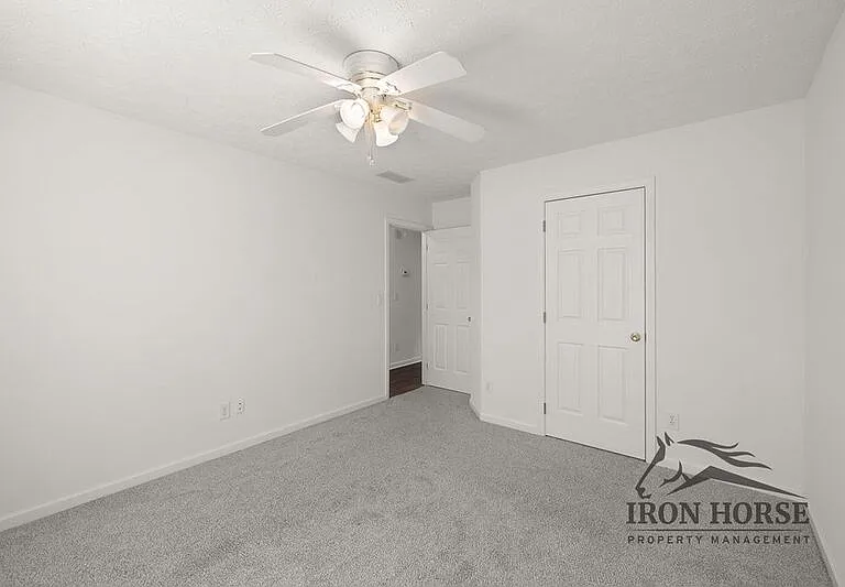 379 Beech Hollow Trl — Photo 22