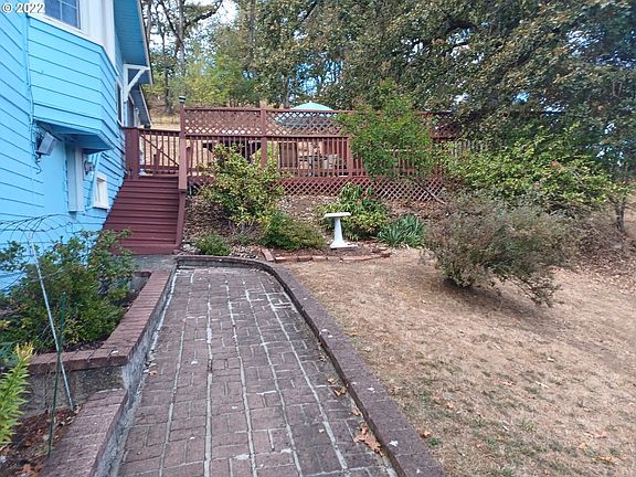 4th image of 1554 SE Douglas Ave