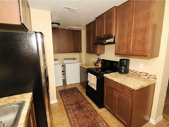 Beautifully updated kitchen