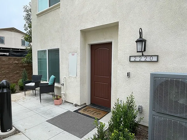 2220 S Cordon Gln — Photo 18