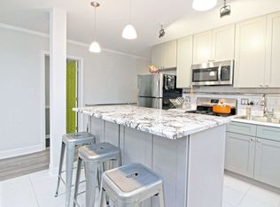 2818 38th Ave APT 5, Long Island City, NY 11101