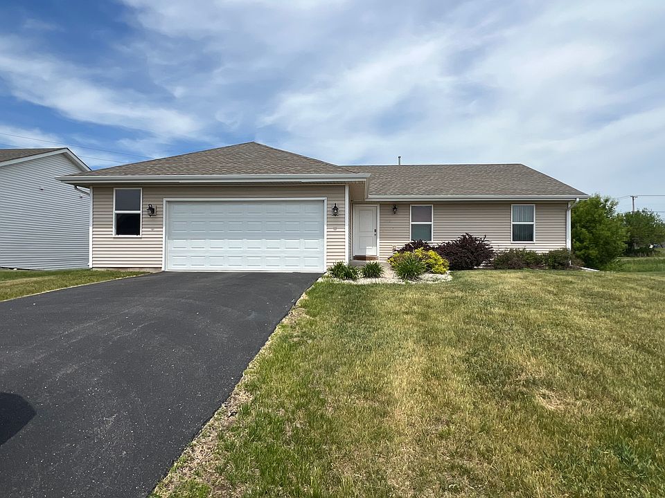 1st image of 2984 Country Knoll Dr