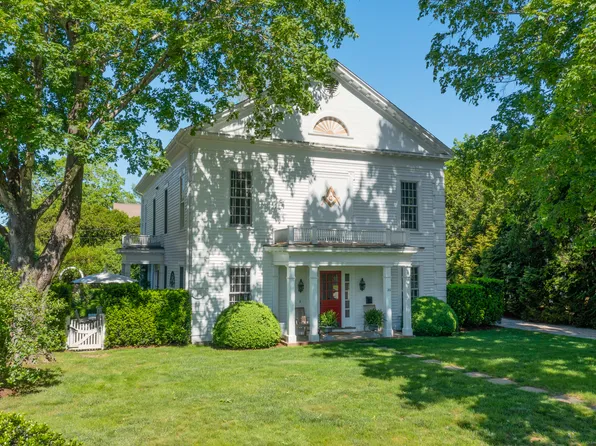 20 Lyme Street, Old Lyme, CT 06371