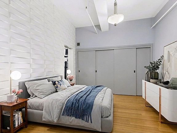 4th image of 365 Bridge St APT 4F
