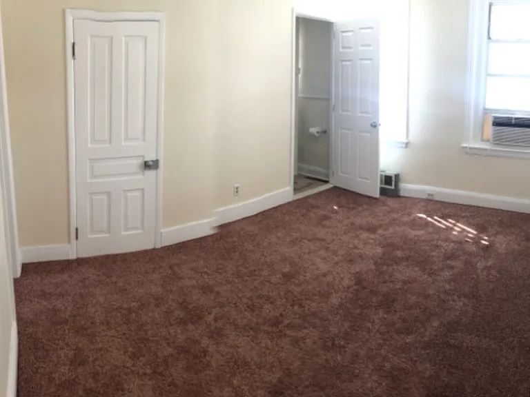 742 Genesee St — Photo 11
