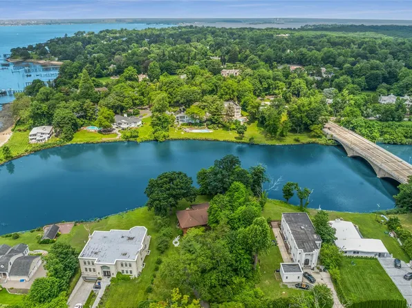 230 Gristmill Lane, Saddle Rock, NY 11023