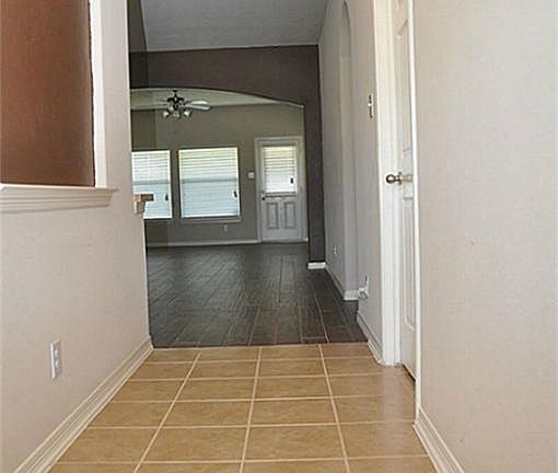 4th image of 10902 Barker Gate Ct