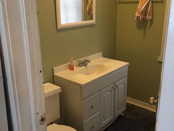 5th image of 1818 N Sheffield Ave #1