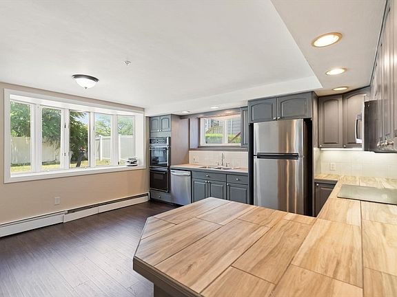 5th image of 106 Barnes Ave