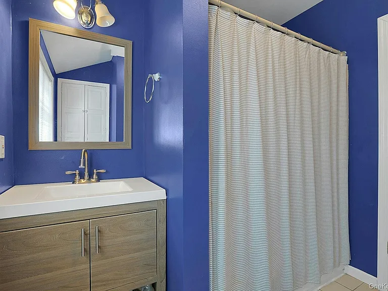 1 Grover Ave — Photo 23