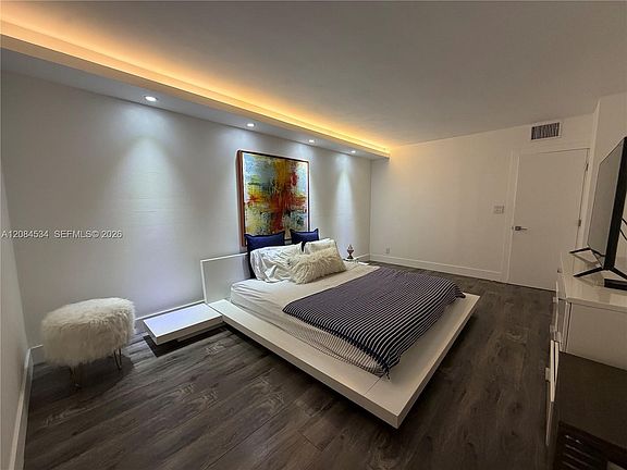 2nd image of 20301 W Country Club Dr APT 1530