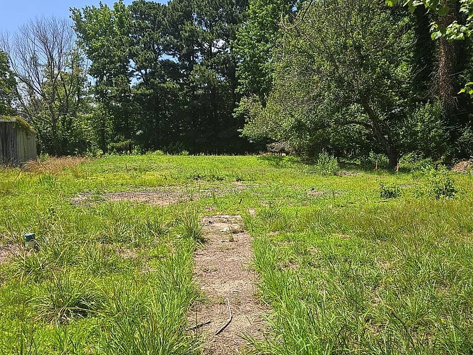 1st image of 14751 Eisenhower Way