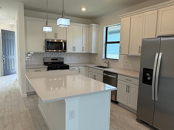 3rd image of 24750 Marina Del Ray Dr