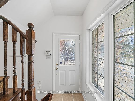 4th image of 15 Old Colony Rd #24