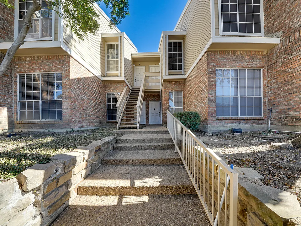 3550 Country Square Dr #409