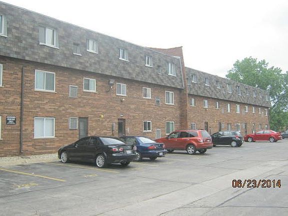 2nd image of 9392 Bay Colony Dr APT 2N