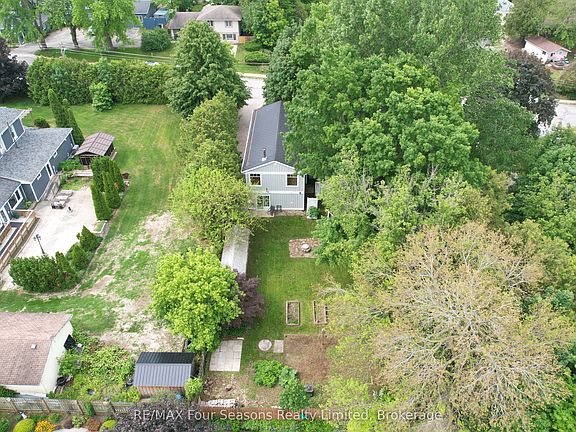 3rd image of 265 Mill St