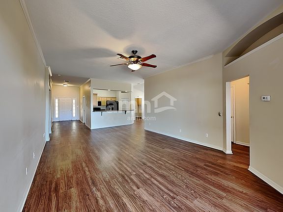 4th image of 10245 Patrick Dr