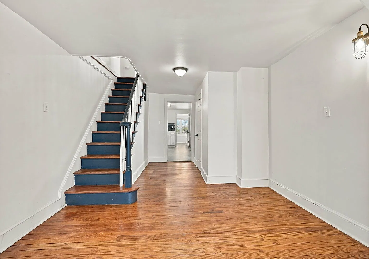 Spacious 3-Bedroom with 1.5 Bathrooms — Photo 2