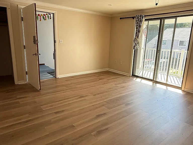 H3 Black Oak Dr #H3 — Photo 5
