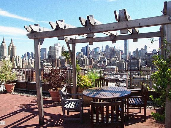 5th image of 164 W 79th St APT 2D