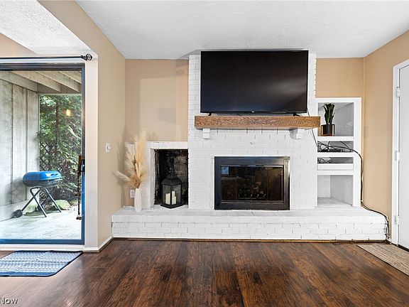5th image of 7405 Creekwood Dr #11B